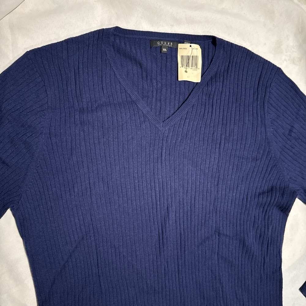 New Men’s Guess V Neck Red Color Ribbed sweater XXL